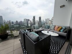 Latitude (D10), Condominium #579260011
